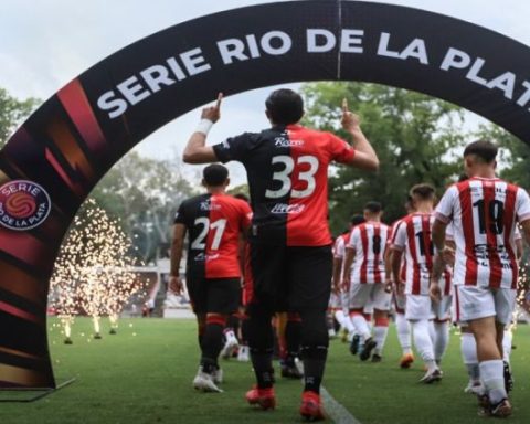Colón River Plate