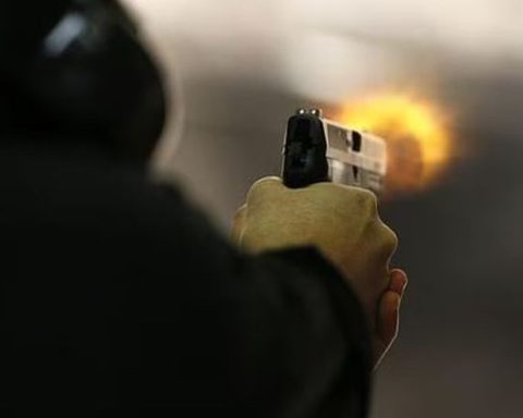 Pistola arma asesinato homicidio tiro bala san carlos hombre joven
