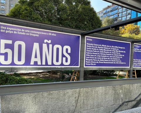 Muestra "50 años" del golpe de Estado en el Subte.