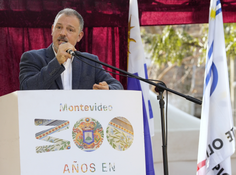 Profesor de historia Gabriel Quiricci participa del homenaje. Fuente: IM