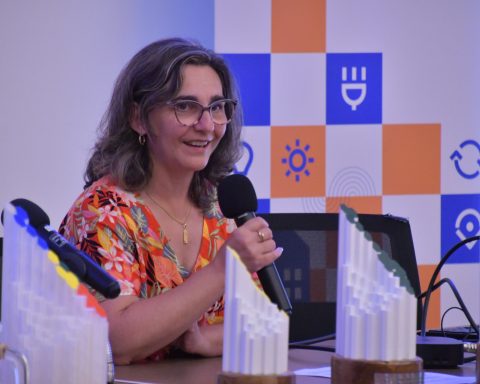 Presidenta de UTE Andrea Cabrera Russi