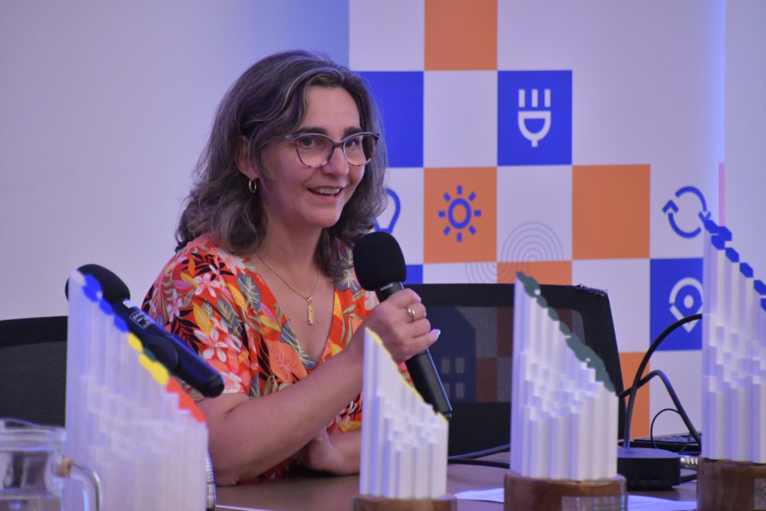 Presidenta de UTE Andrea Cabrera Russi