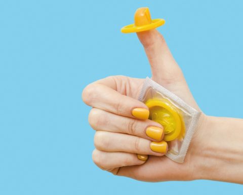 El preservativo masculino y femenino sigue siendo el método de barrera más eficaz para reducir la transmisión