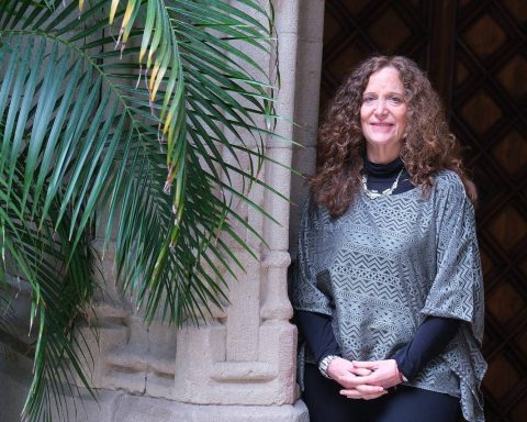 Dafna Feinholz es Doctora en Psicología de la Investigación