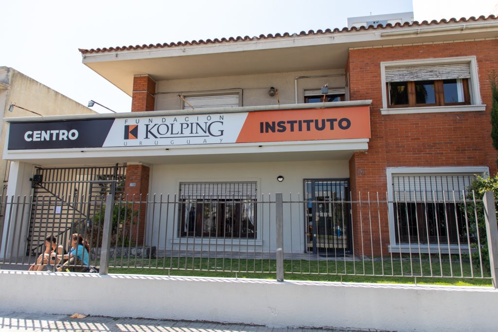 Esta es una institución especializada en Hotelería, Gastronomía, Turismo y Empresa