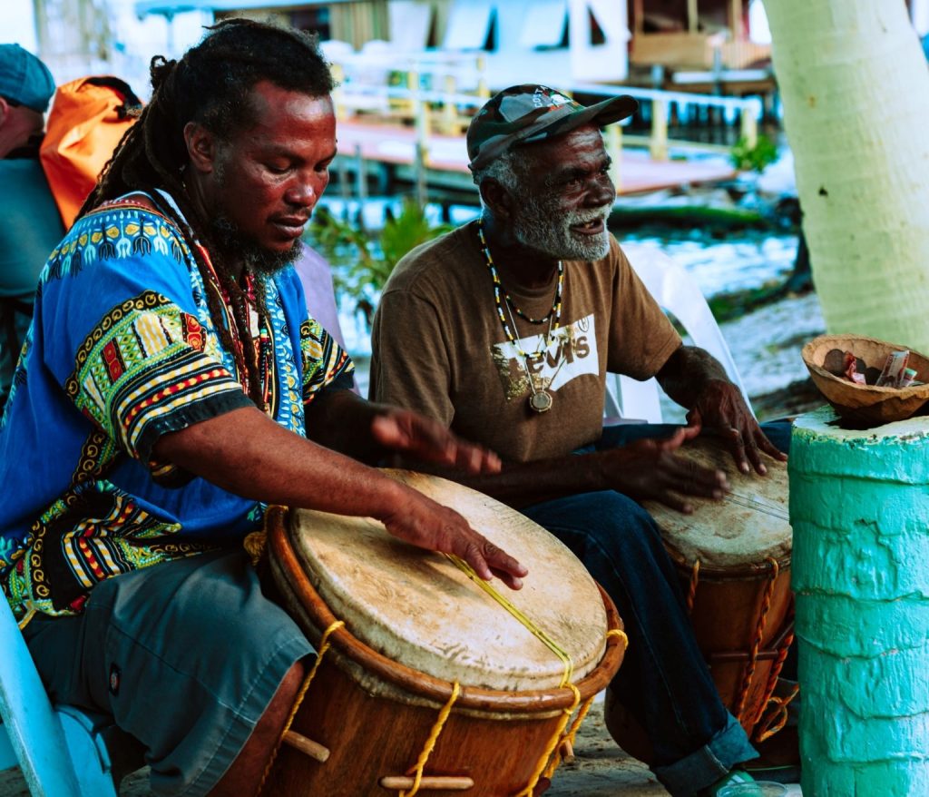 Tambores utilizados en el toque de la rumba cubana