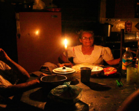 La crisis se recrudece en Cuba