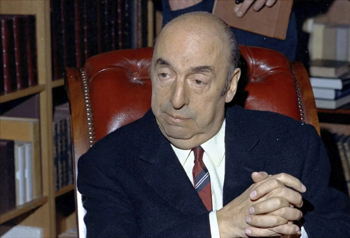 Pablo Neruda poeta y político chileno