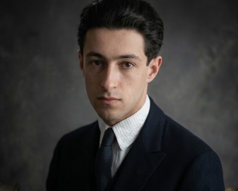 Pablo Arturo Palacio Suárez fue abogado escritor y periodista ecuatoriano