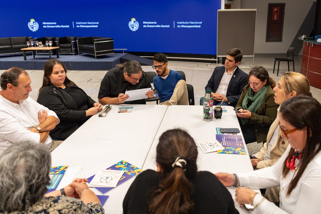 Lezama explicó que desde 2025 se estableció una estrategia para institucionalizar la política de discapacidad en Uruguay