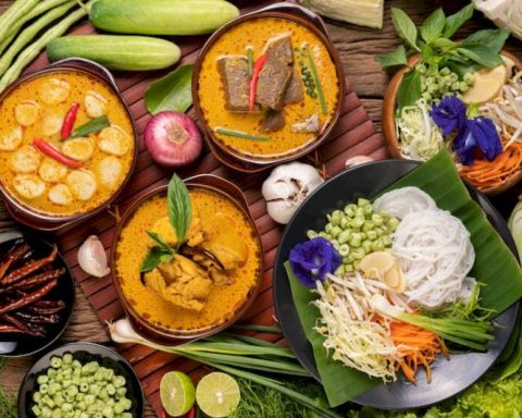 Los cinco pilares de la cocina tailandesa son: picante, ácido, dulce, salado y aromático
