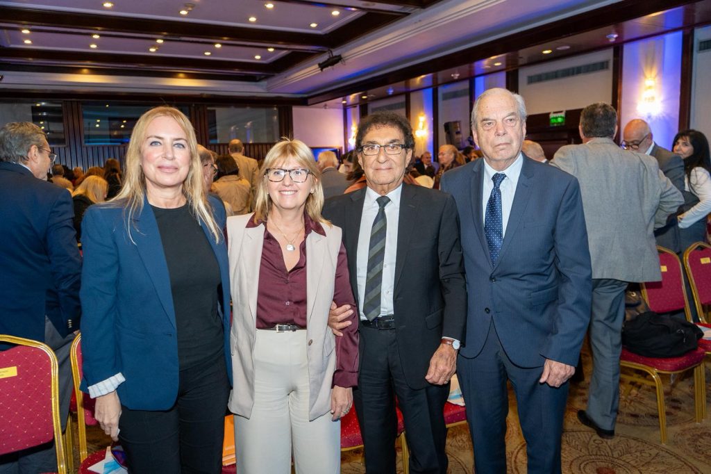 El sistema de salud tiene como base la solidaridad, la equidad y el compromiso con el bienestar de la población