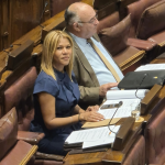 Se presentó un proyecto de ley de Residencia por Arraigo