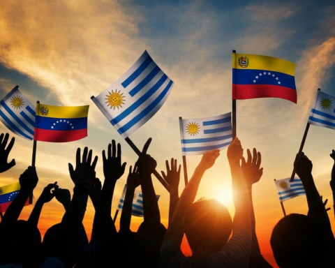 Esta Agenda de Abril es una propuesta que utiliza el arte y la formación como herramientas de acercamiento entre pueblos