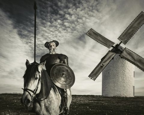 Don Quijote de la Mancha es la obra cumbre de la Literatura universal escrita por Miguel de Cervantes.