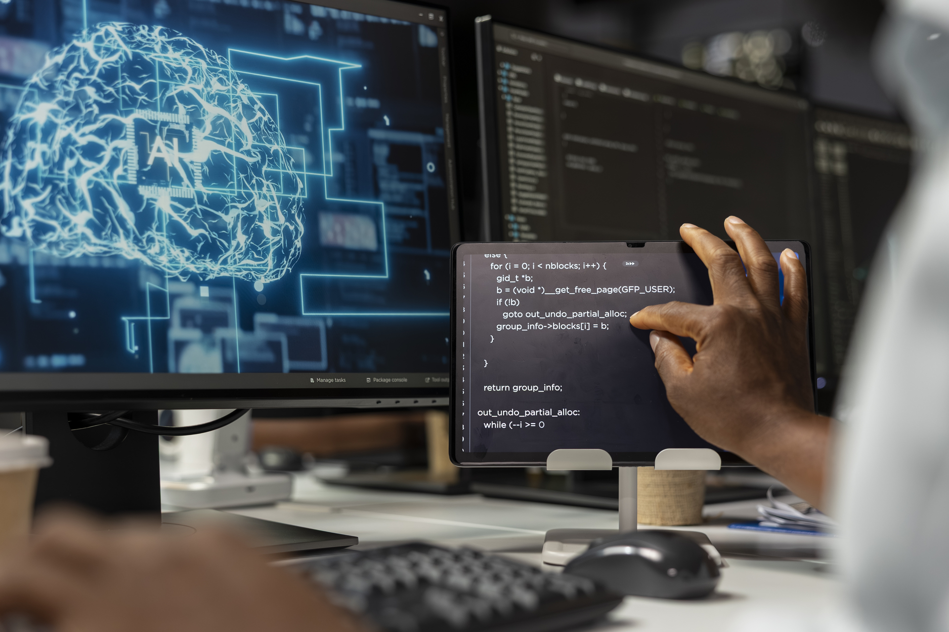 La tecnología profunda engloba aquellas tecnologías basadas en ciencia avanzada, de carácter disruptivo, y desarrollos con un fuerte contenido en I+D