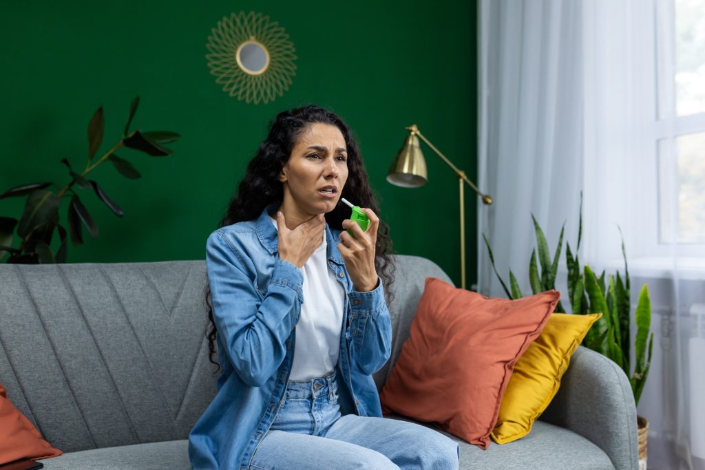 El edema de glotis es una inflamación súbita y potencialmente mortal de la glotis