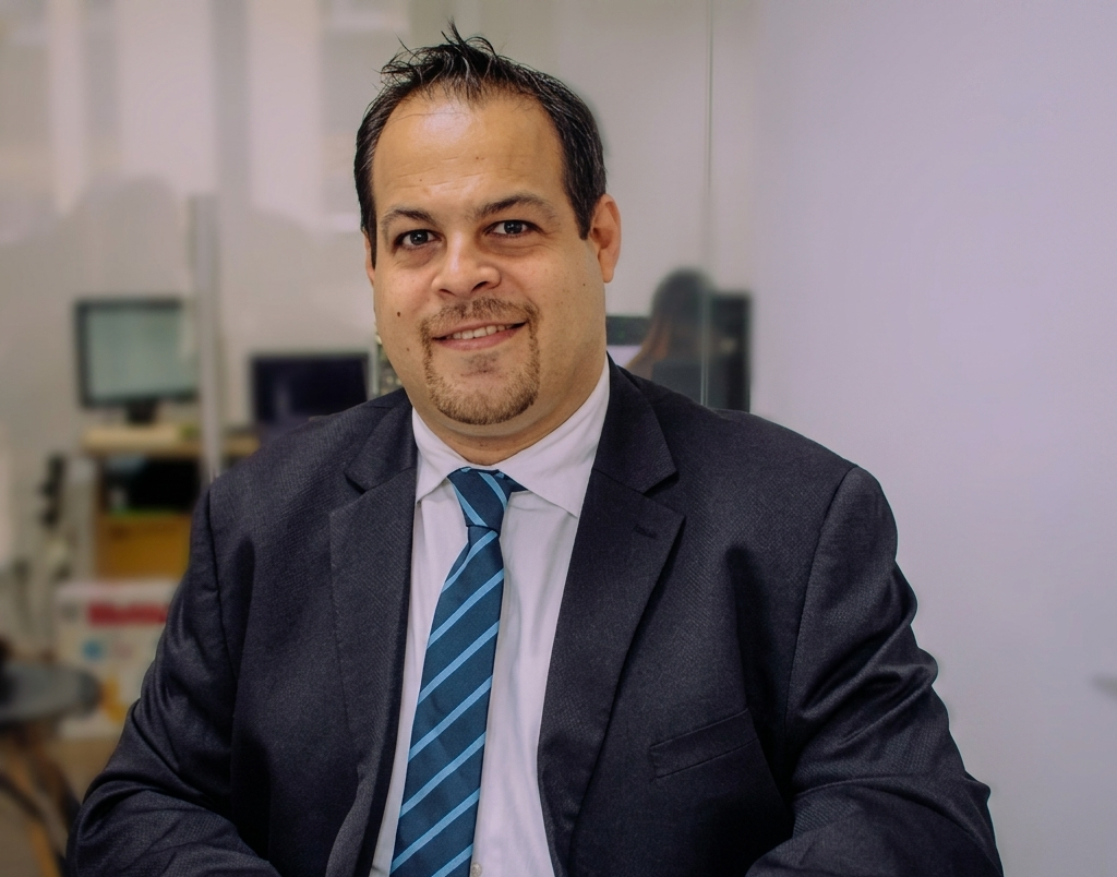 Ricardo Shippritt, abogado panameño, especializado en derecho laboral.