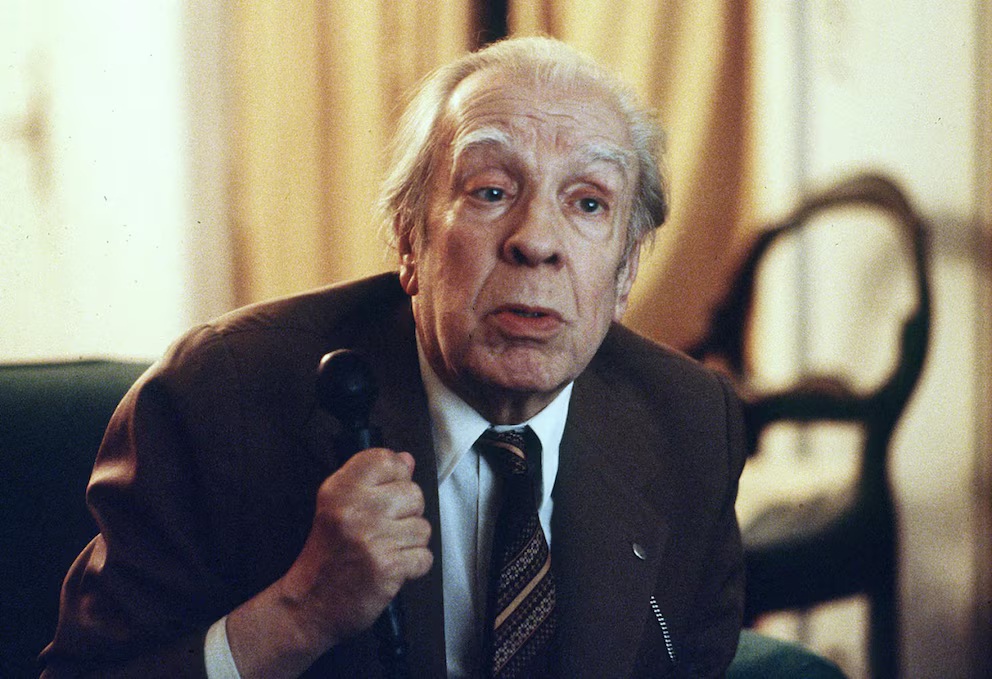 Jorge Luis Borges, poeta, ensayista y cuentista argentino