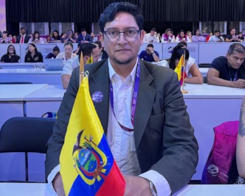 José Vicente Calderón, emprendedor y estudiante de ingeniería industrial en Ecuador