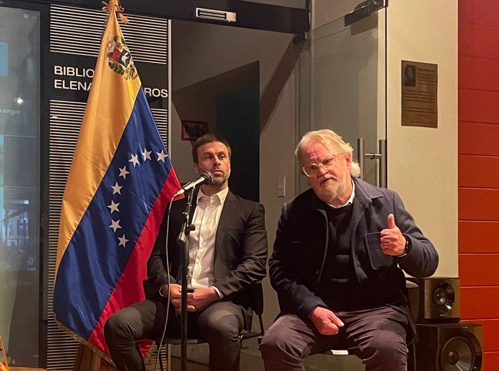 Enrique Gaucher dirigente de la empresa Granja Naturalia, Marcelo Capurro, entrenador personal