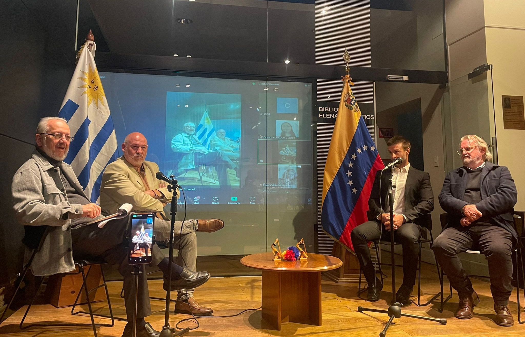 Conversatorio “Oportunidades de cooperación económica entre Uruguay y Venezuela