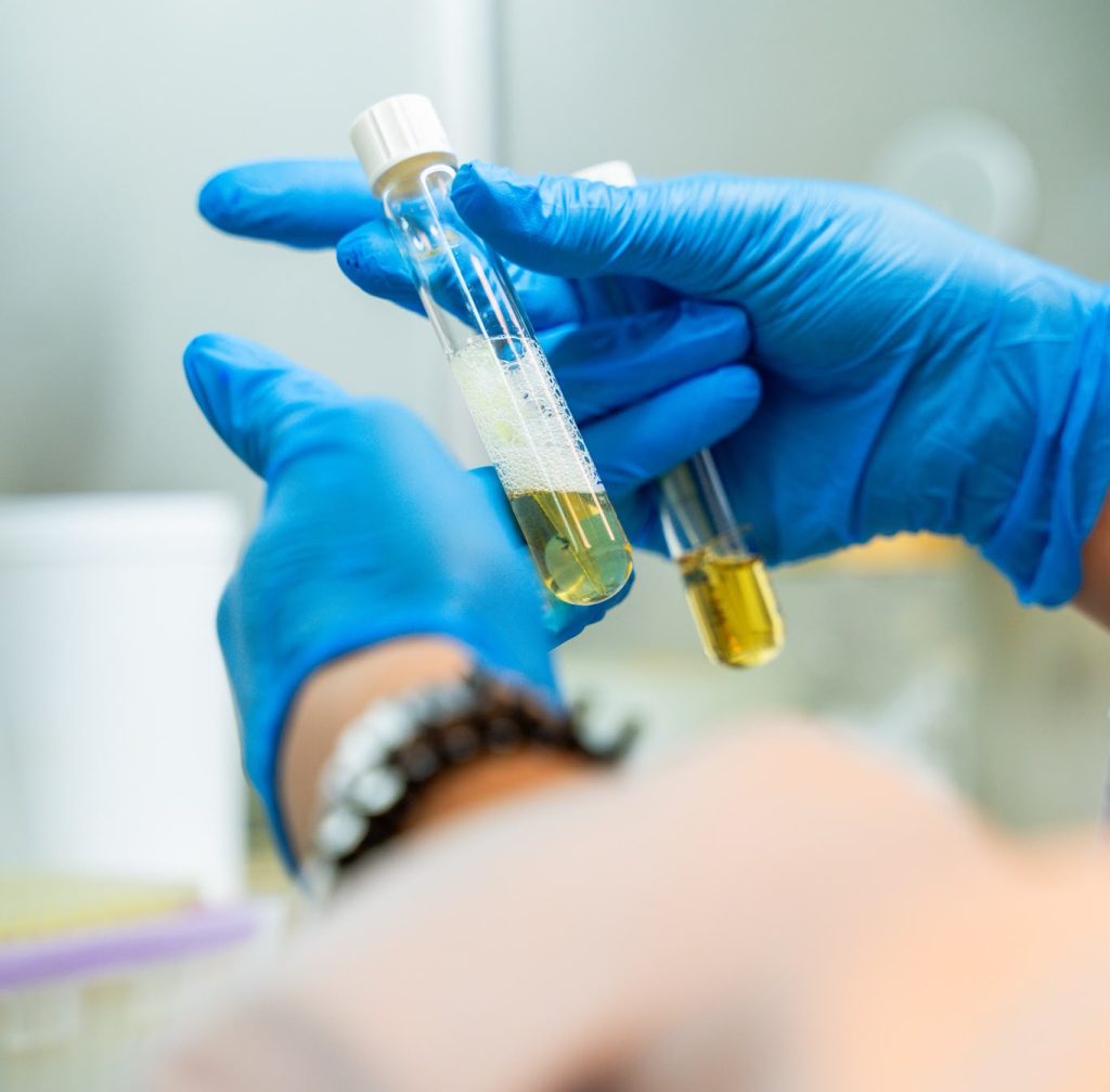 El Banco de Prótesis junto a Kinzbio fue pionero en aplicar esta terapia en infecciones protésicas