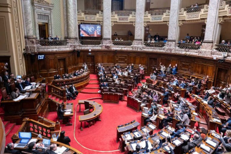 Diputado colorado propone que exmagistrados integren la Jutep